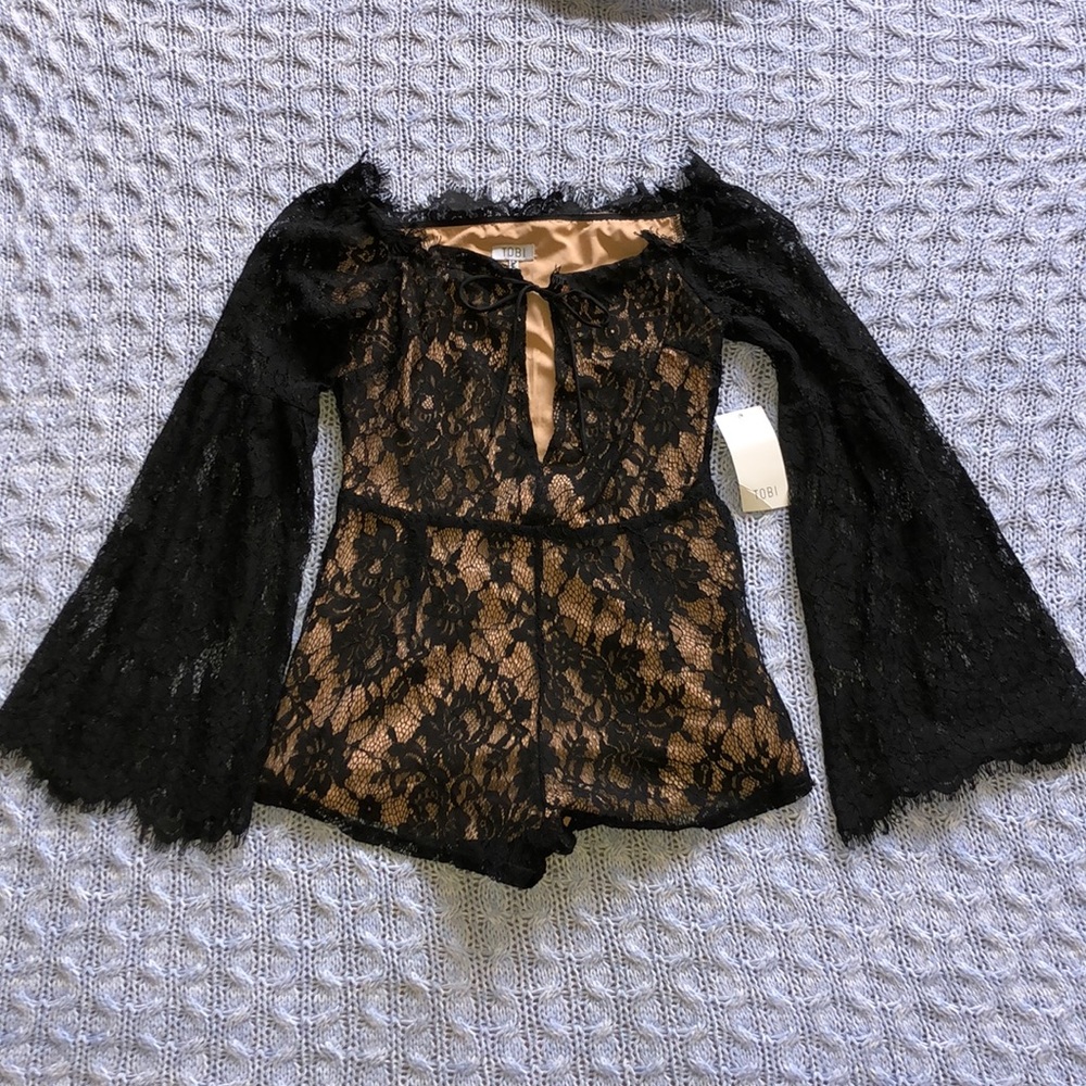 TOBI black lace romper size small